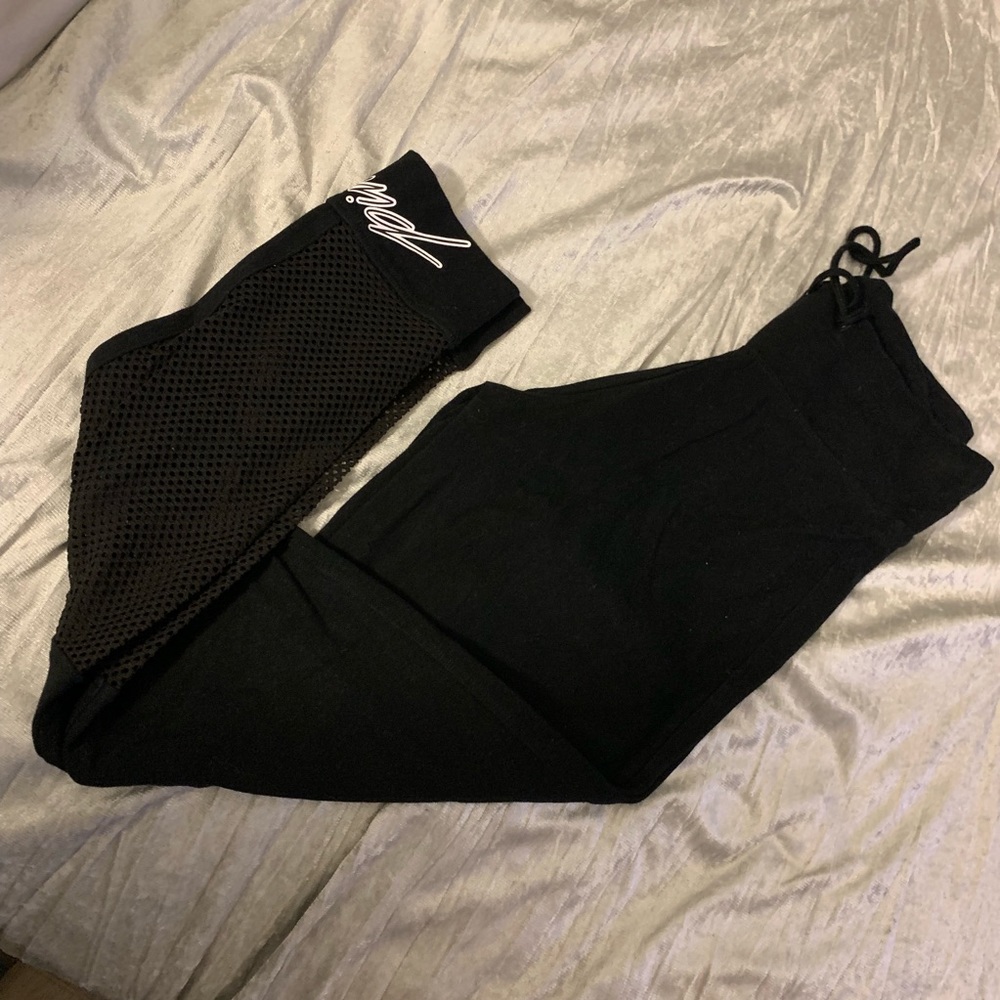 Victoria’s Secret pink leggings